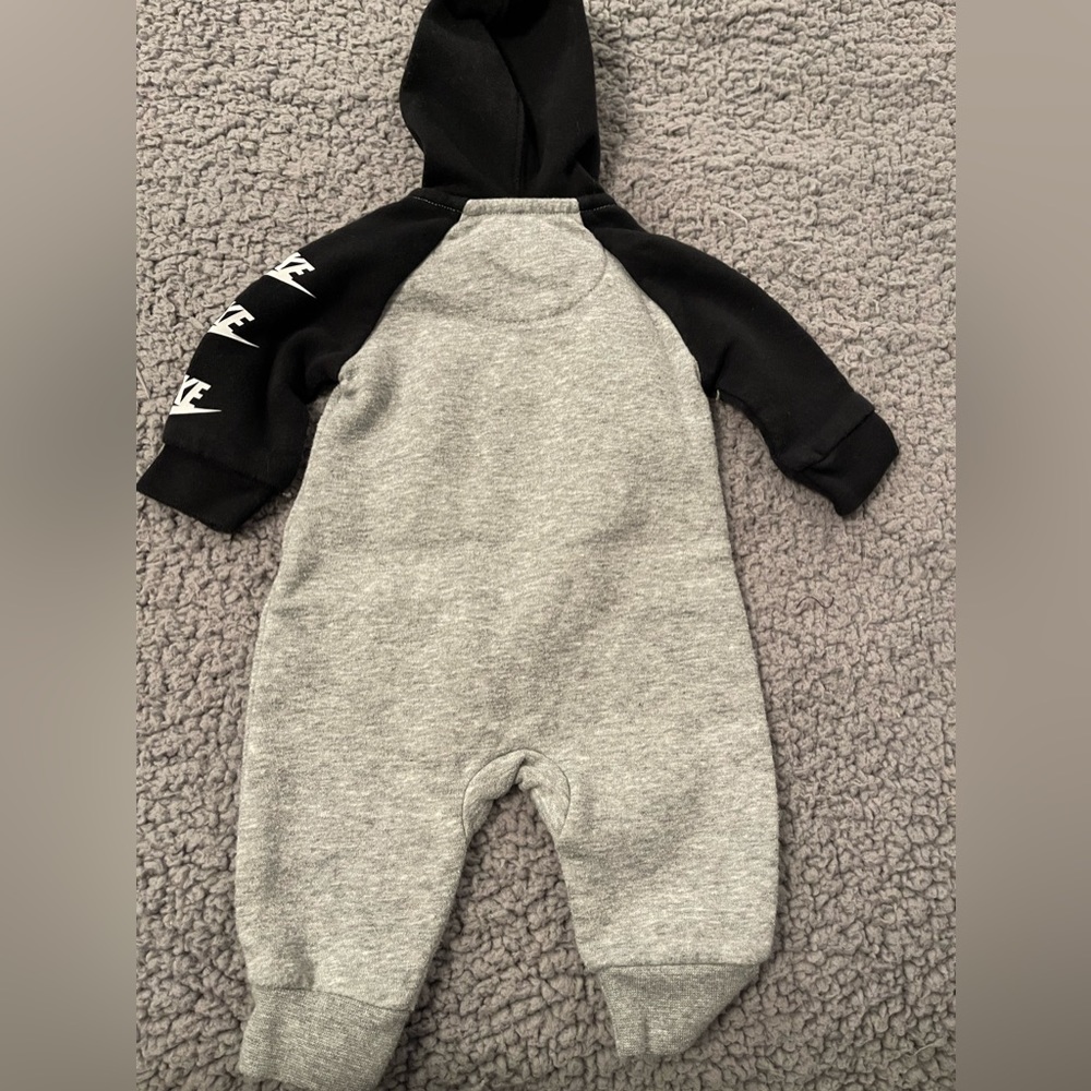 Nike bundle - Picture 5 of 10